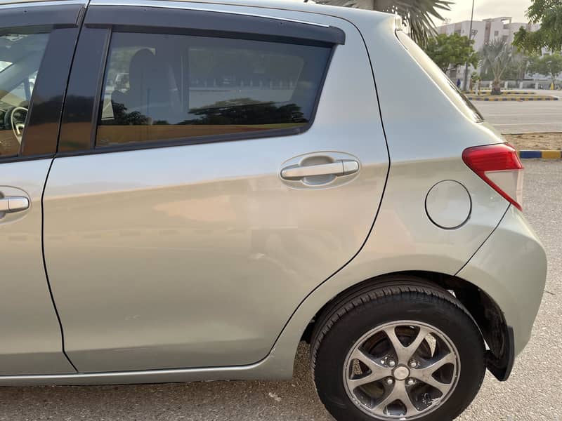 Toyota Vitz 2013 4