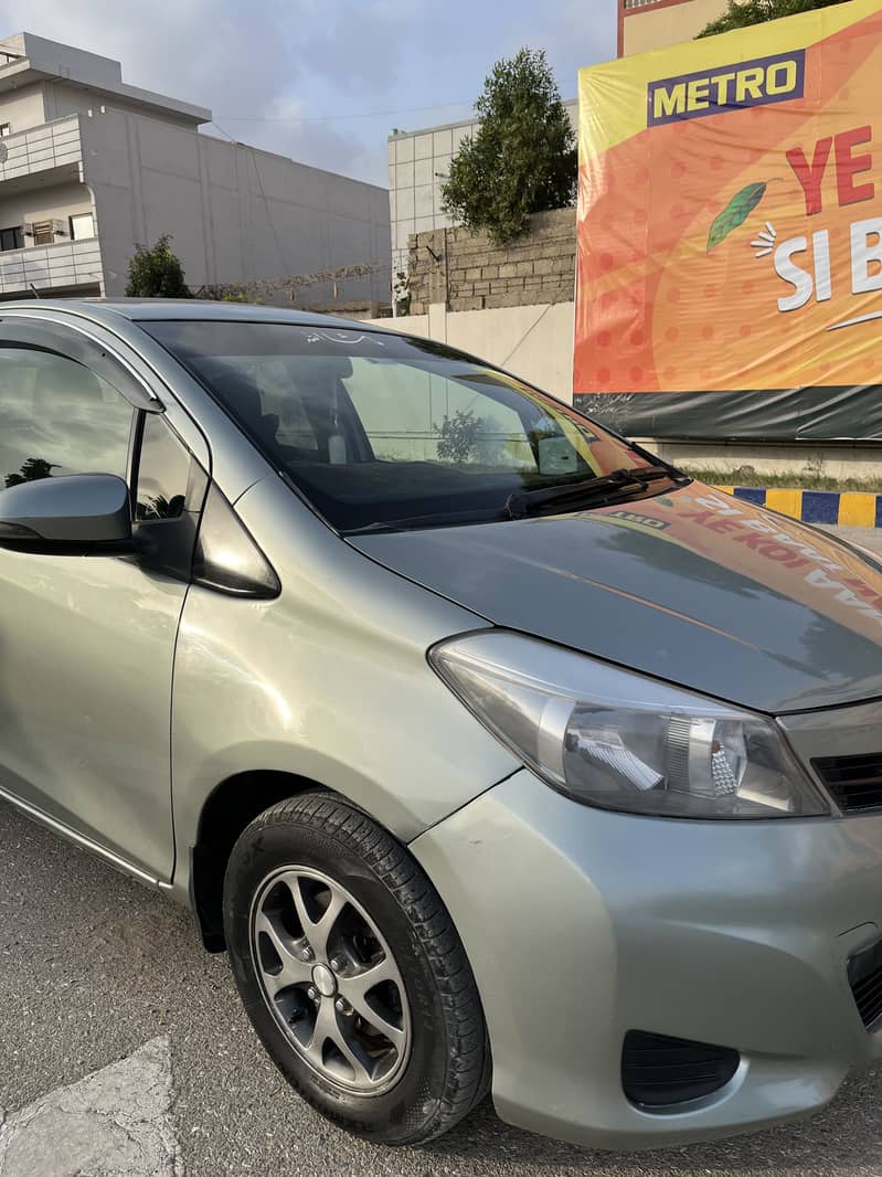 Toyota Vitz 2013 5