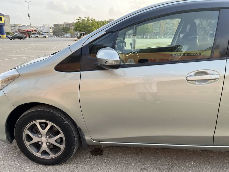 Toyota Vitz 2013 8