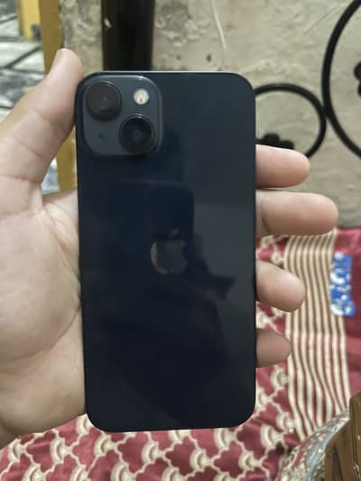 Apple iPhone 13
