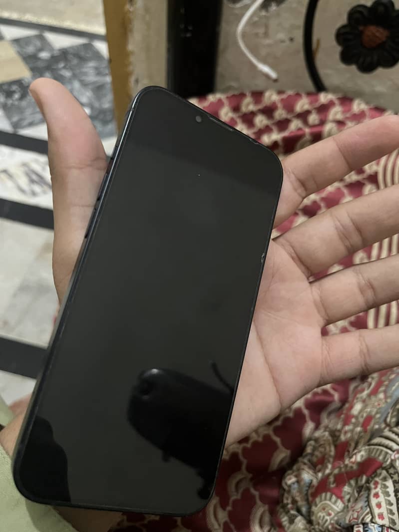 Apple iPhone 13 3