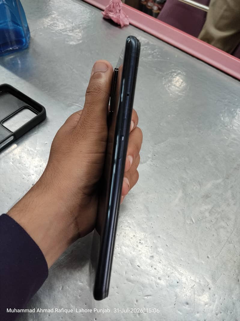 OPPO A54 4