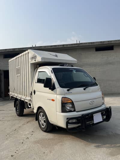 Hyundai shahzor (with a/c, cabin)