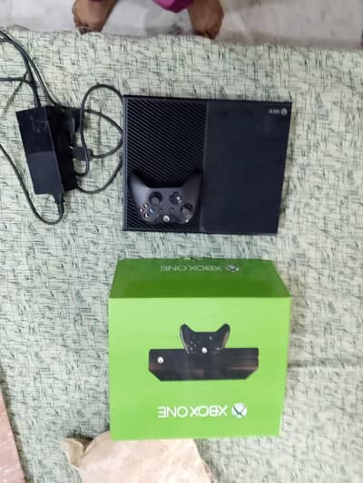 Xbox One 500GB jailbreak + Original Wireless Controller + Box