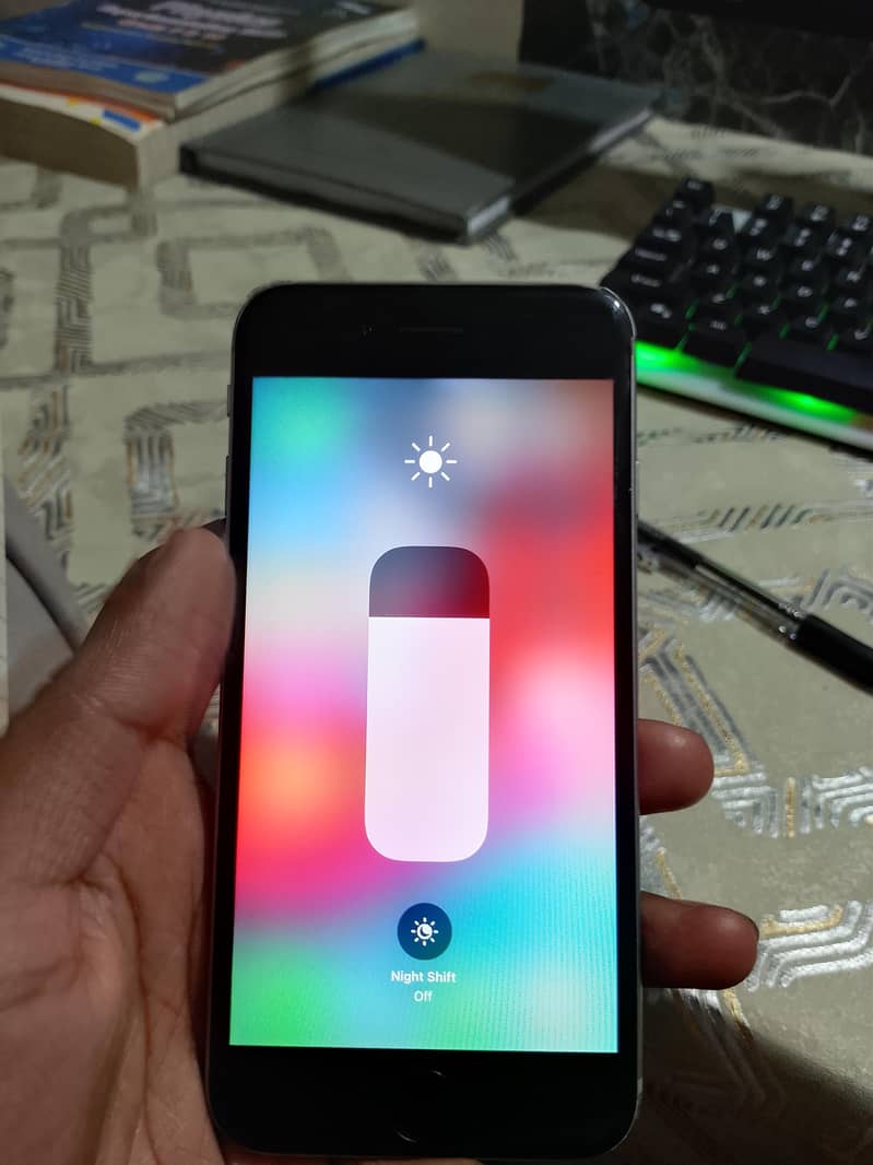 Apple iPhone 6 8