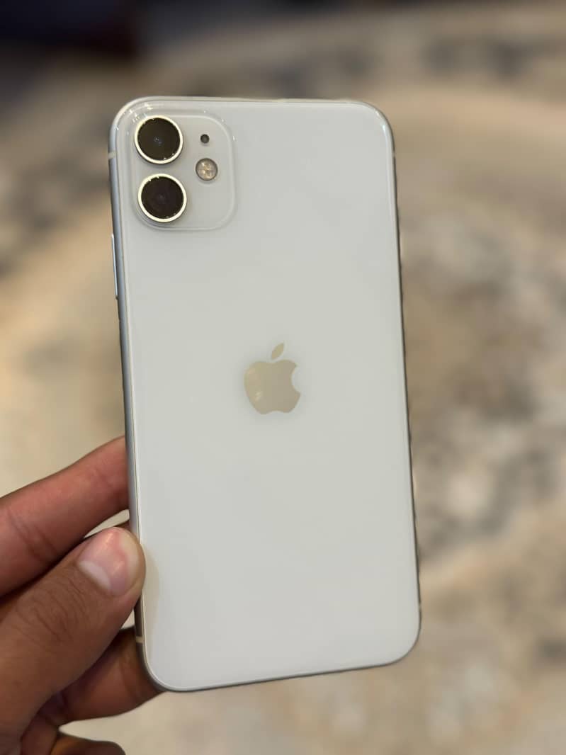 Apple iPhone 11 0