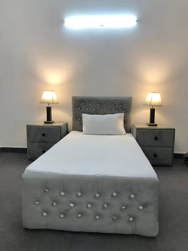 Single Room Paying Guest Accommodation Comfortable & Secure 13