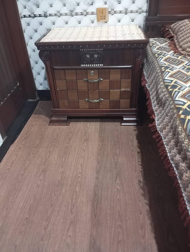 bed dressing with side table 2