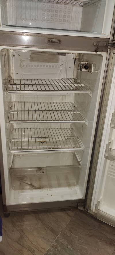 Refrigerator PEL