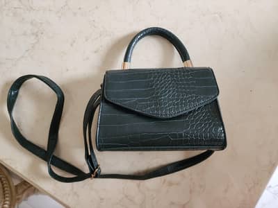 Original Primark UK Croc-Texture Green Handbag – Excellent Condition
