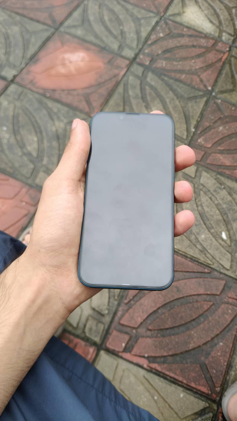 Apple iPhone 14 5