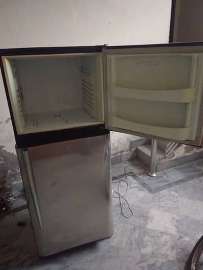 pel refrigerator same like new