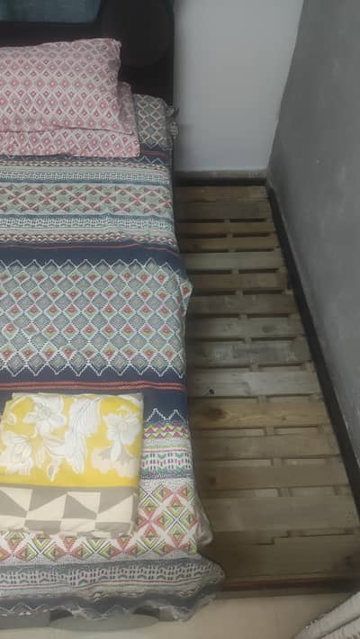2-in-1 Wooden Set Bed + Mattress | Pull-Out Extra Bed | 9/10