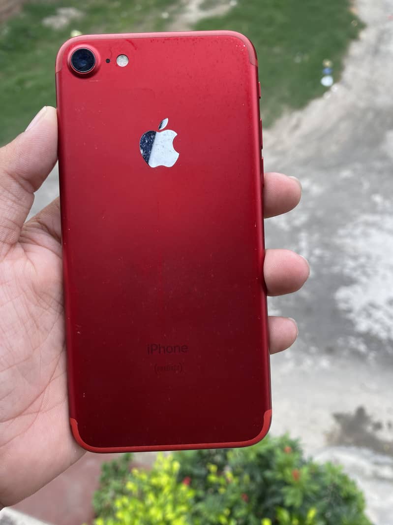 Apple iPhone 7 1