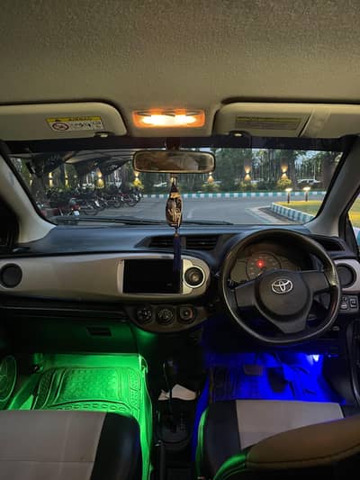 Toyota Vitz 2014