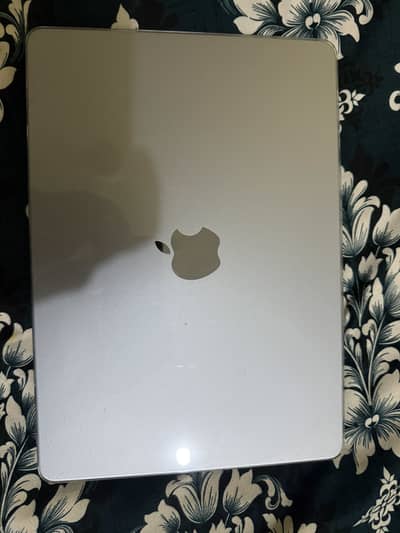 MacBook Air M4 2025 brand new