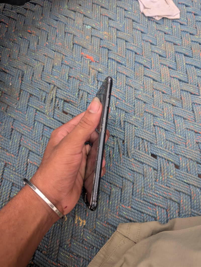 Apple iPhone 7 Plus 5