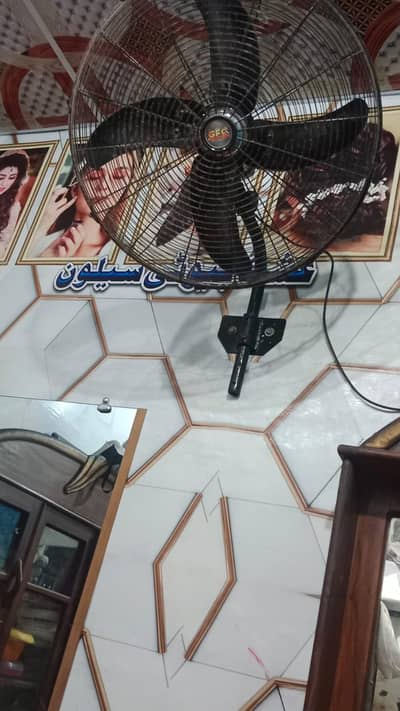 fan good condition 10/9