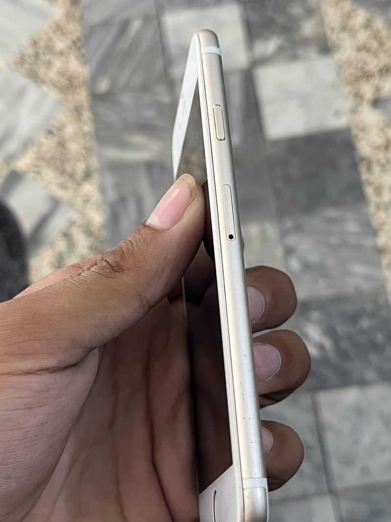 Apple iPhone 6 3