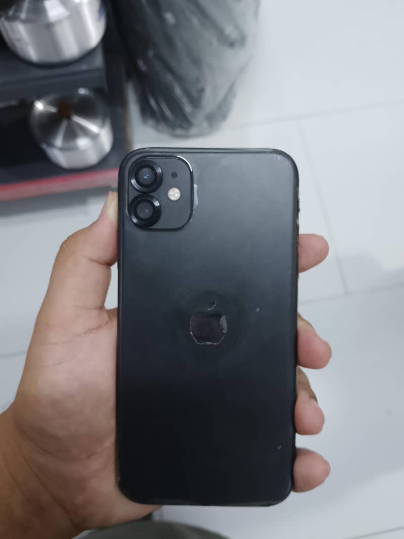 Apple iPhone 11 0