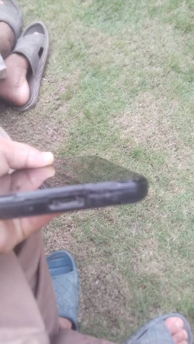 3 ram 16 storage best desiplay 6.9 best battery 5500 ahm