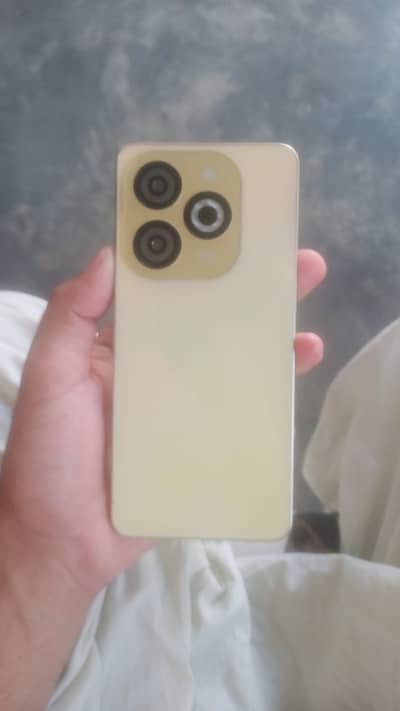 Infinix Smart 8 Pro