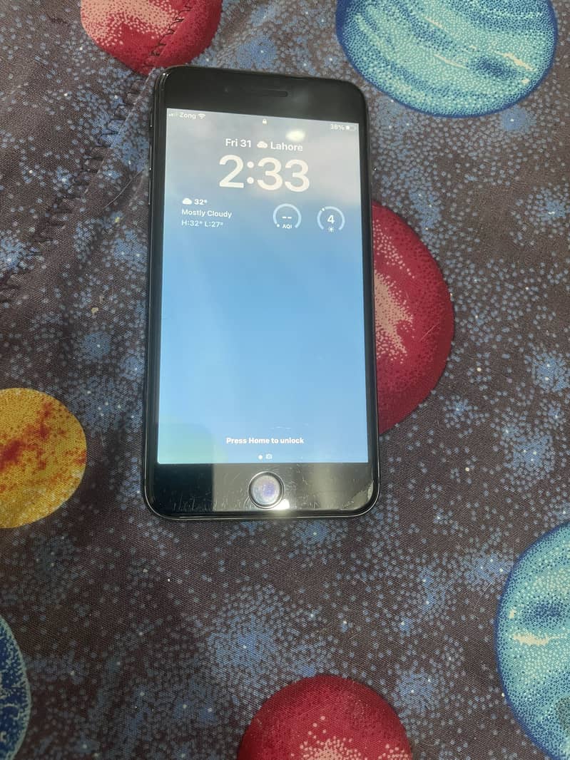 Apple iPhone 8 Plus 0