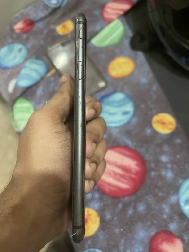 Apple iPhone 8 Plus 2