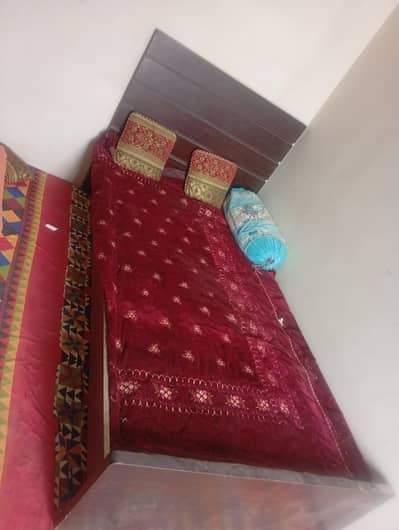 single bed with mattress