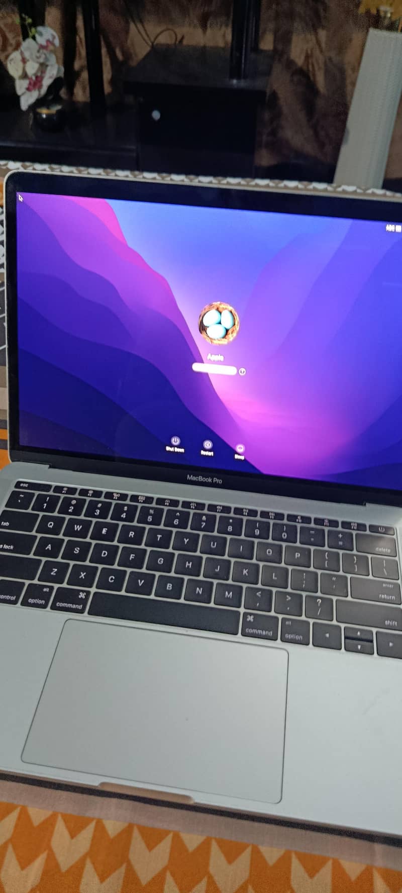 macbook pro 2