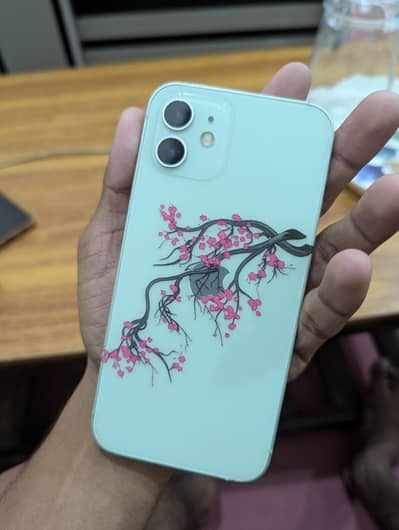 Apple iPhone 12