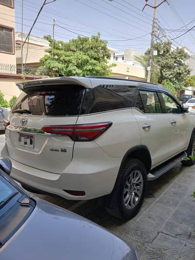 Toyota Fortuner V 2021 Full Original November 2021