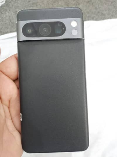 google pixel 8 pro 12/ One TB
