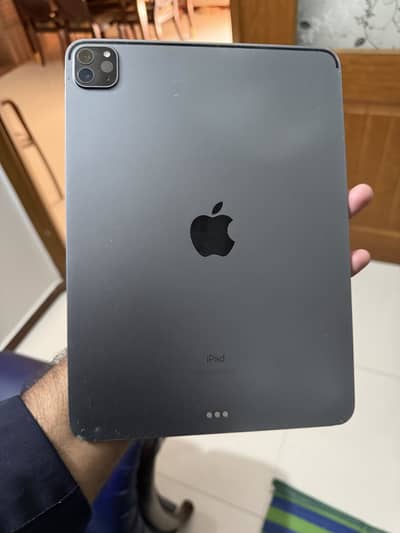 Apple ipad pro generation 3 M1chip 11inch