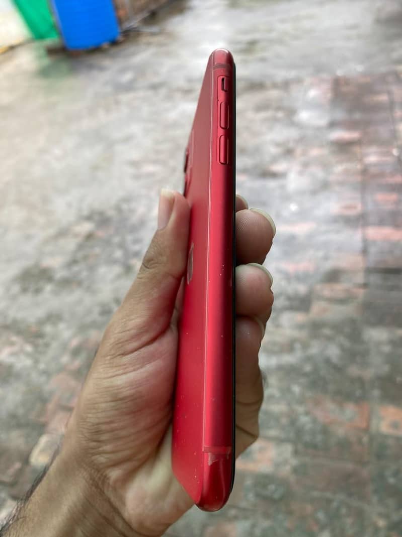 Apple iPhone 11 3
