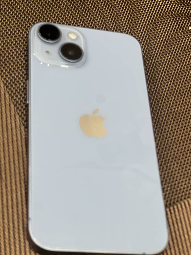 Apple iPhone 14 3