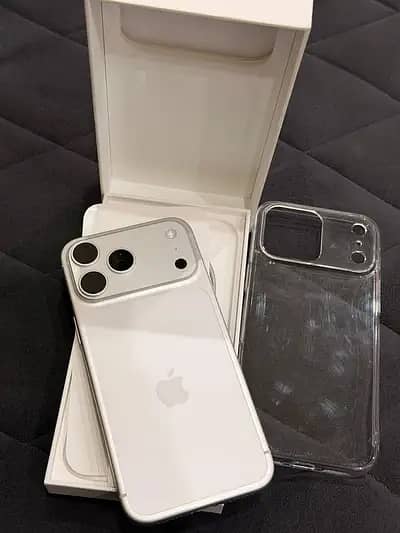 Apple iPhone 17 Pro Max 0