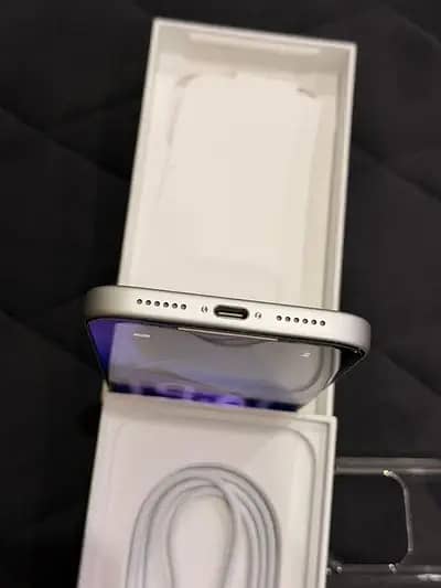 Apple iPhone 17 Pro Max 2