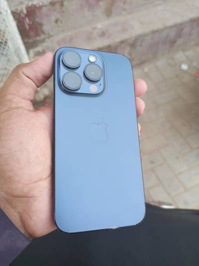 Apple iPhone 15 Pro