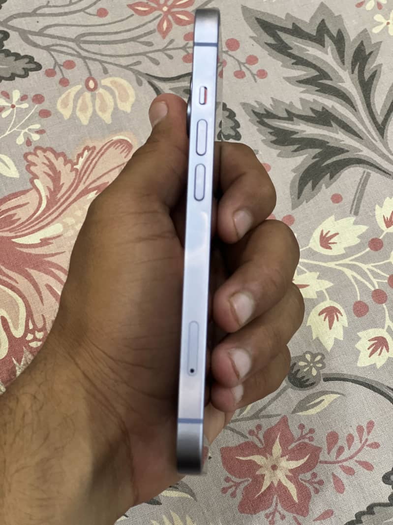 Apple iPhone 14 9