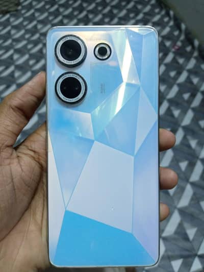 Tecno CAMON 20