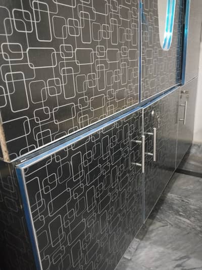 3 Door Wardrobe Good Condition