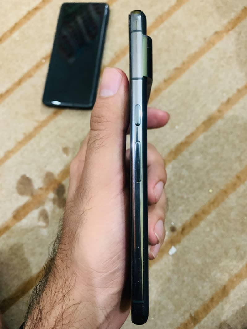 Google Pixel 8 Pro 4