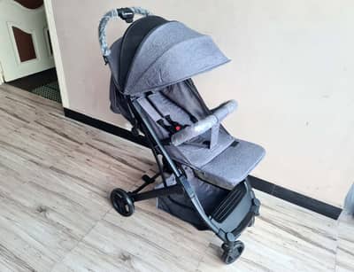 Dubai Imported Baby Stroller Baby Pram Baby Pushchair Baby Walker