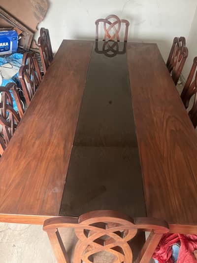 8 seater/chioiot wood/diningtable/food table/for sale