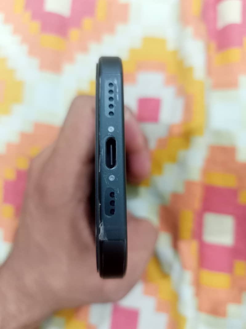 Iphone 16 JV 7