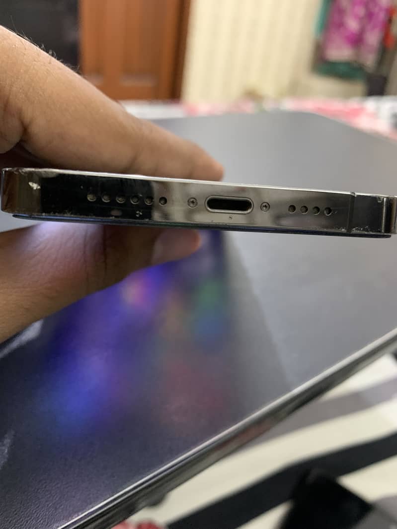 Apple iPhone 13 Pro Max 5