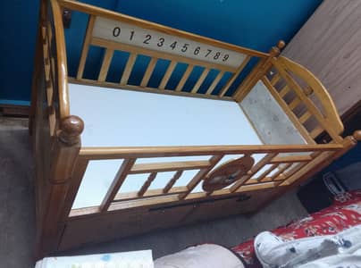 baby cot