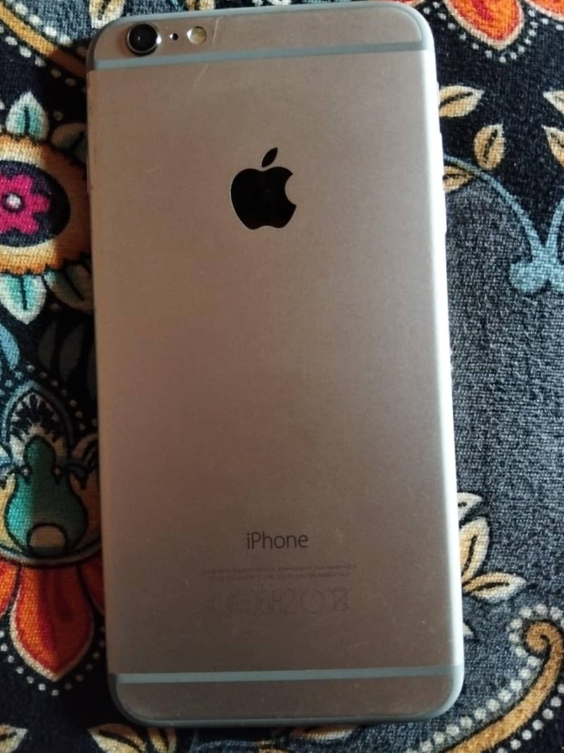 Apple iPhone 6 Plus 0