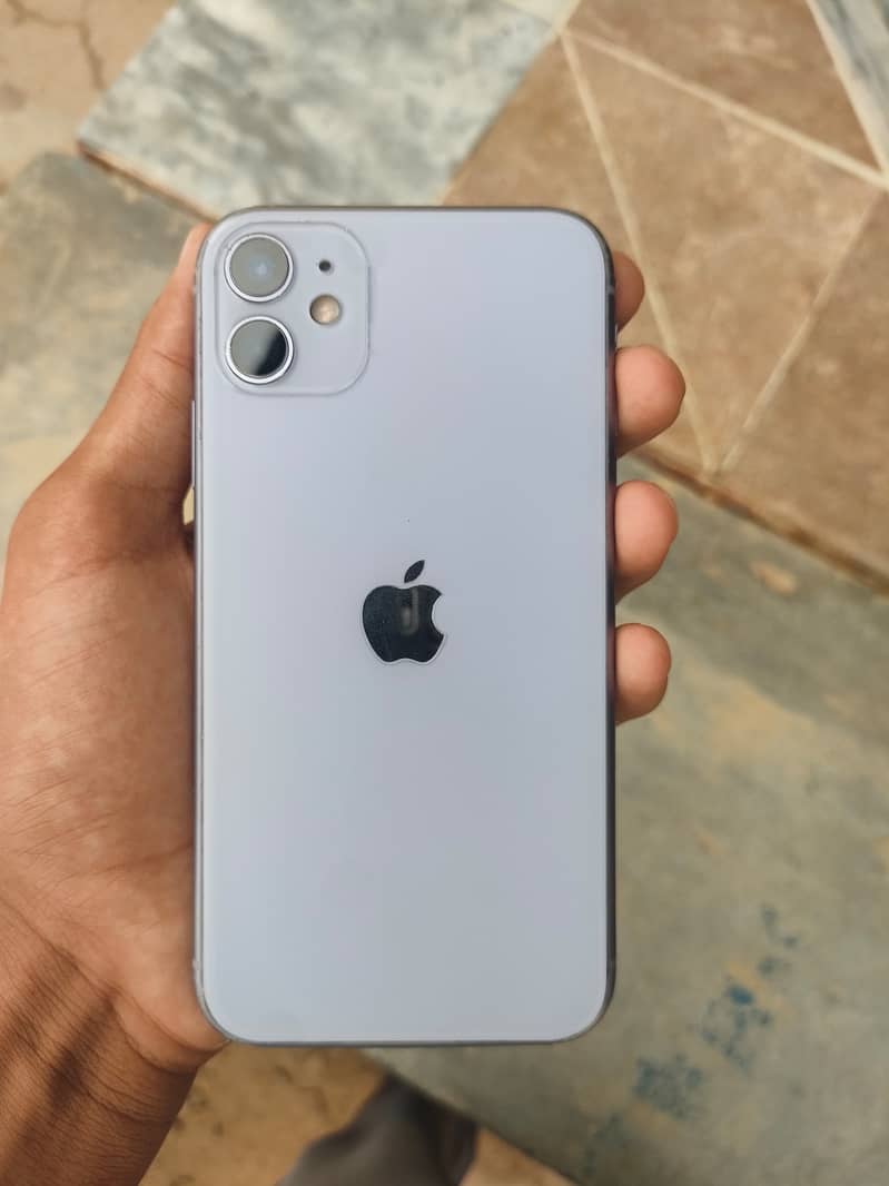 Apple iPhone 11 3